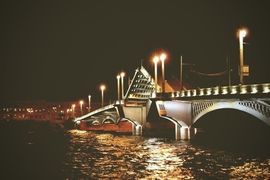 Чеголя Виктория; Мост